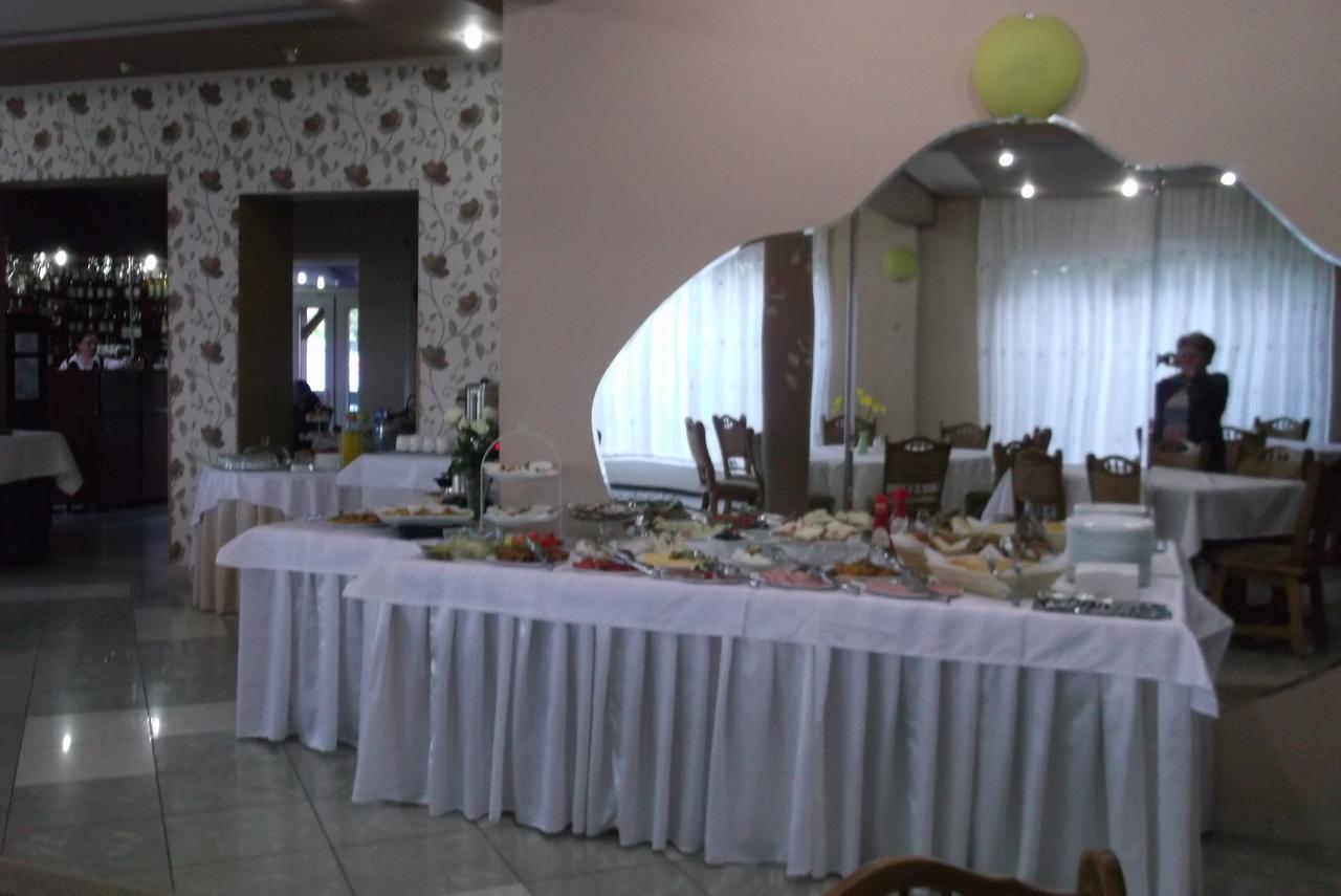 Hotel Perla Сату-Маре Экстерьер фото